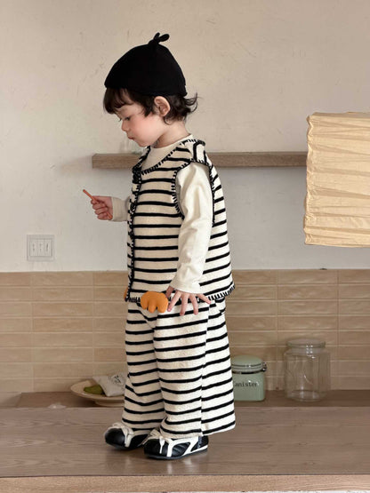 Baby Autumn Clothes 2026 New Korean Style Kidsren's Clothing Autumn Style Boys' Penguin Stripesd Vest Suit - image 3
