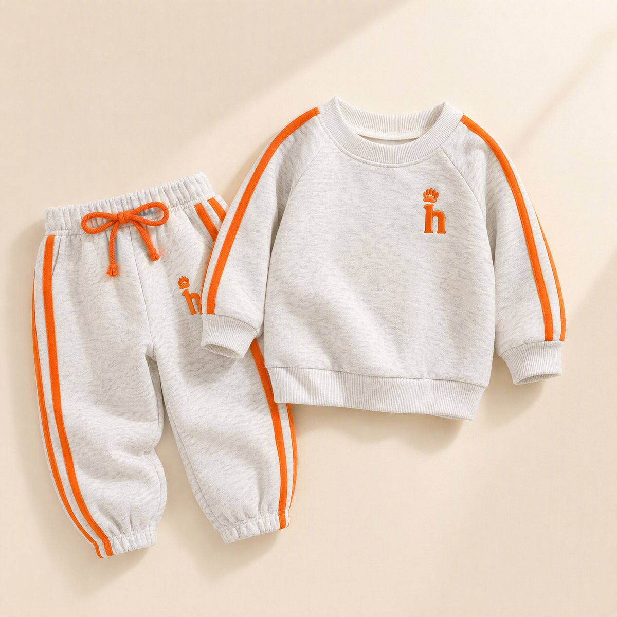 Children's two-piece sports sweatshirt set with long sleeves, trousers, and an embroidered pattern - view 3