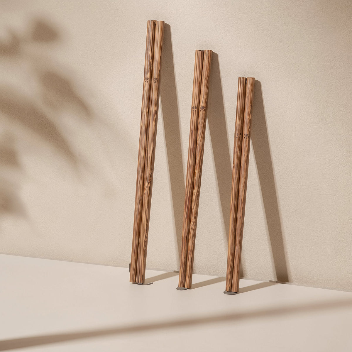 Children's training chopsticks described as double-ended, with wood and PPSU styles
