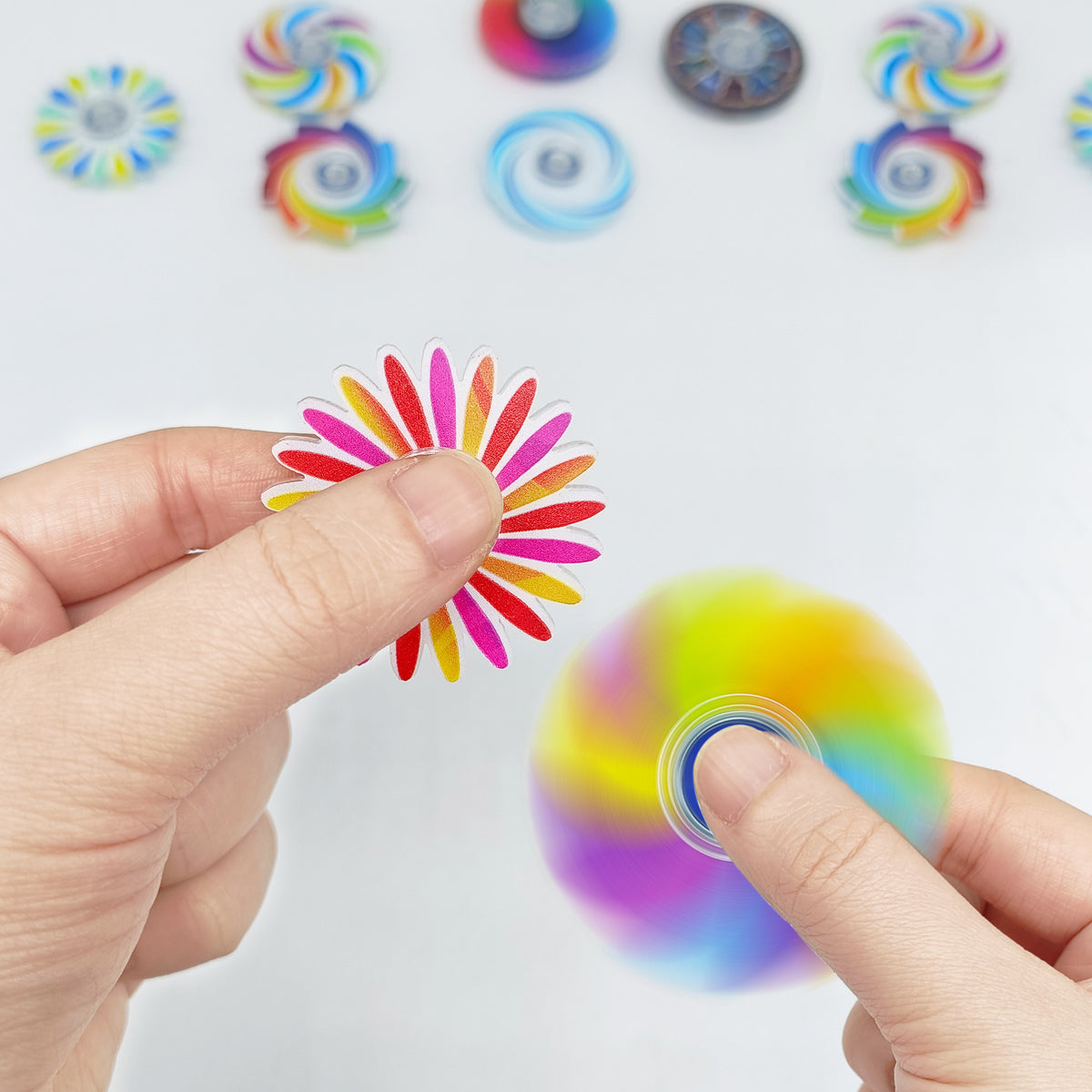 Cross-Border Creative Colorful Acrylic Spinning Top, Dazzling Fingertip Spinner, Cool Stress-Relief Toy Wholesale - image 3