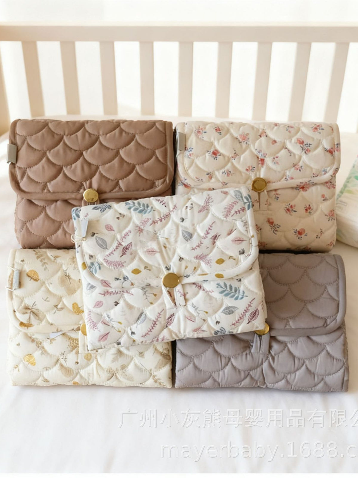 Popular Shell-Patterned Diaper Changing Pad, Mattress, Diaper Replacement Pad, Portable Foldable Pad for Home Use and Travel, Fresh and Clean - image 1
