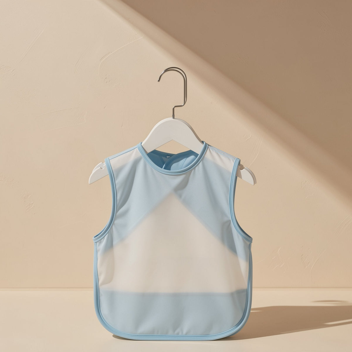 Sleeveless EVA children’s bib with a cartoon pattern - view 4