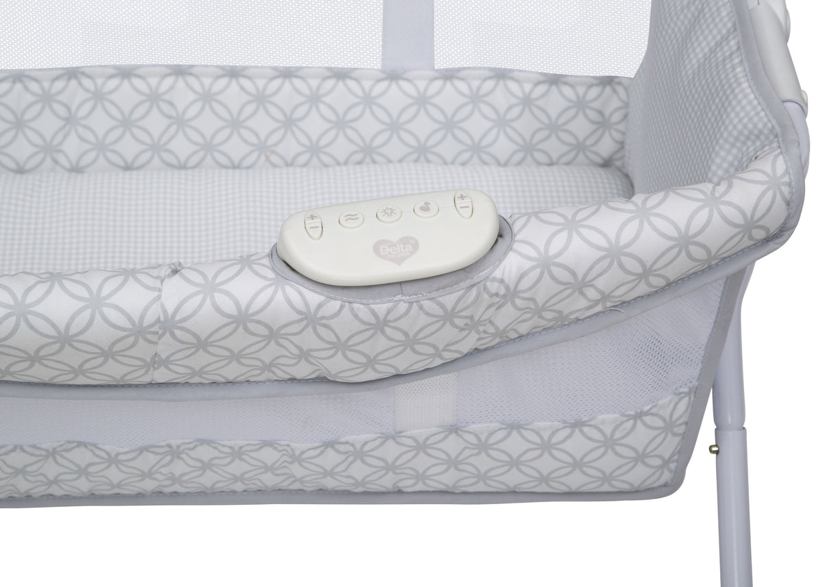 Newborn Soothing Sleeper Bassinet