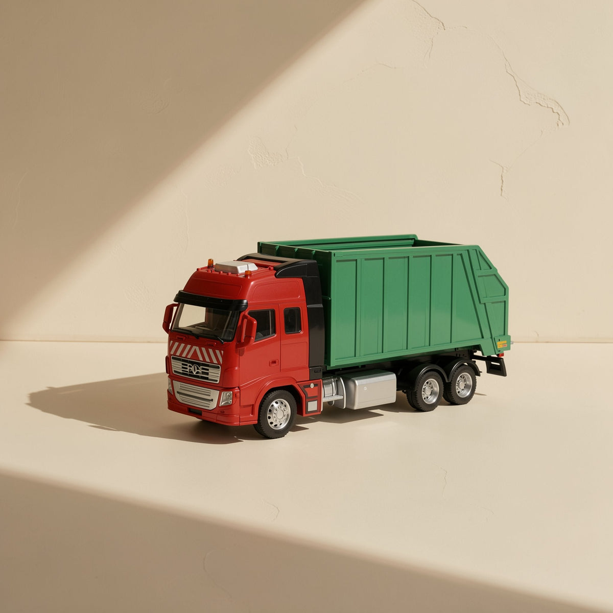 Pull-back alloy engineering truck toy with engineering vehicle styling - view 2