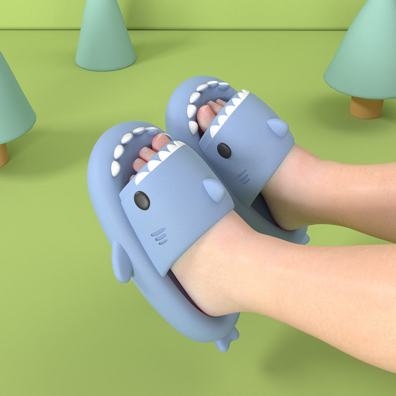 4cm Thick Bottom Shark Parent-Child Slippers Women's Funny Home Cartoon Children's EVA Sandals Shit Feeling Thick Bottom Slippers for Men - image 4