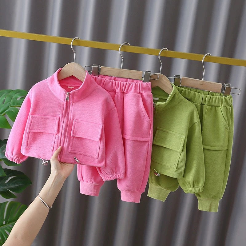 2026 New Fashionable and Stylish Spring and Autumn Suits for Girls, Two-Piece Clothing Sets for Baby Girls, Sports and Leisure Suits - image 1