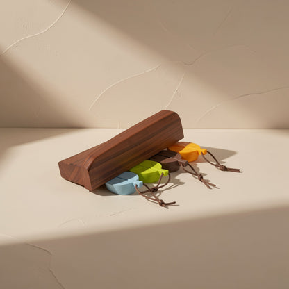 Leaf-shaped silicone door stop described as thickened, windproof, and an anti-pinch hand safety door card - view 2