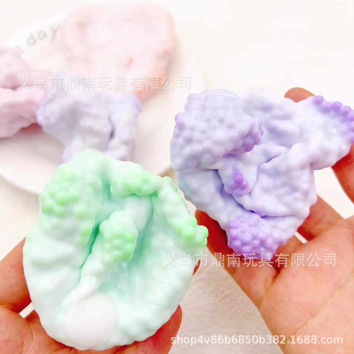 Little Red Book Same Milky White Ultra-thin Milk Flavor Pearl Ice Skin Hand-made Ball Kneading Music Decompression Toy Noisy Ball - image 1