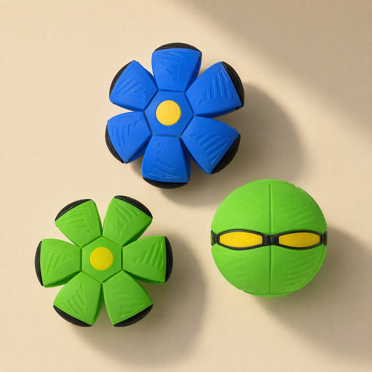 Flying saucer-shaped bouncing ball toy - view 3