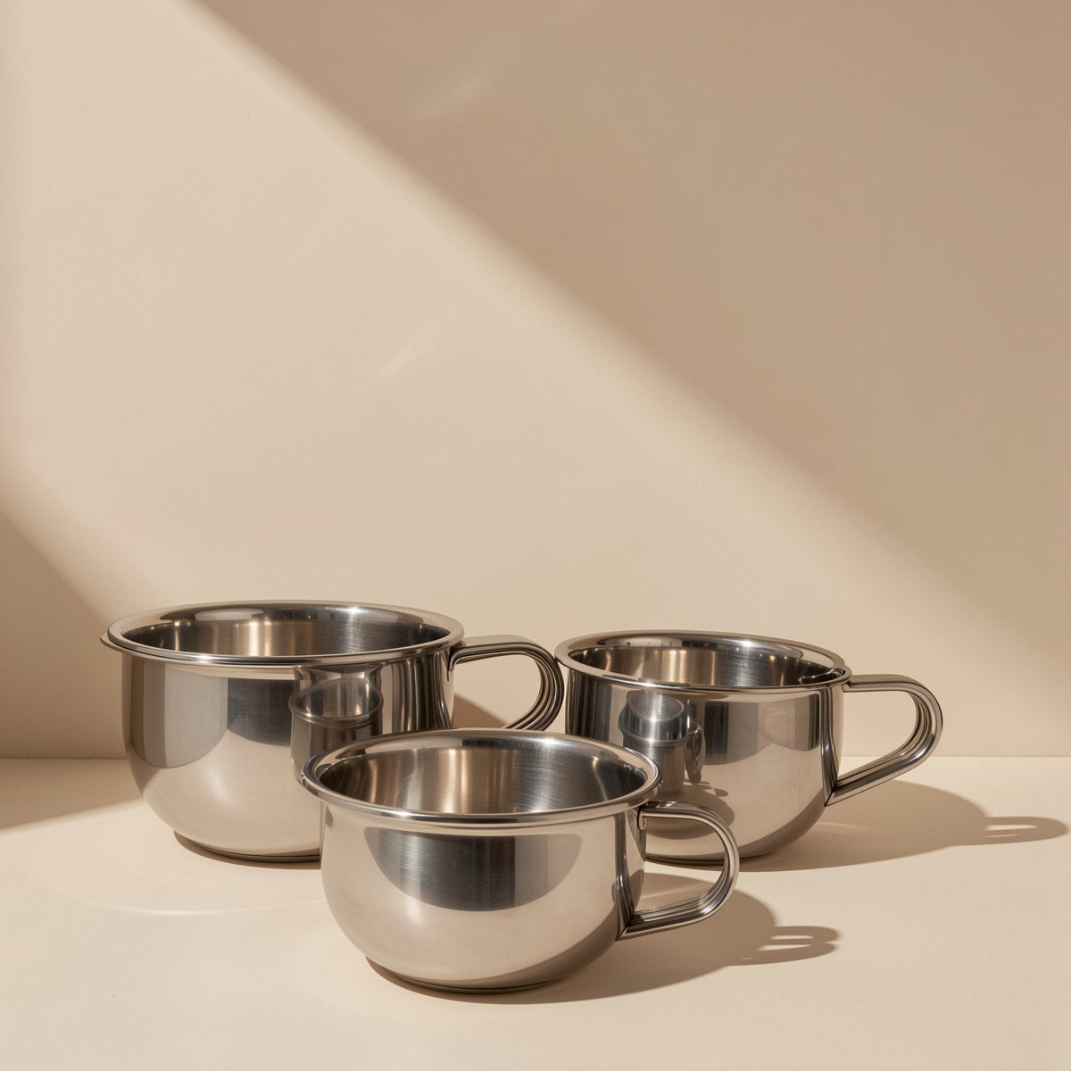 Round solid-color children's rice bowl made from 304 stainless steel