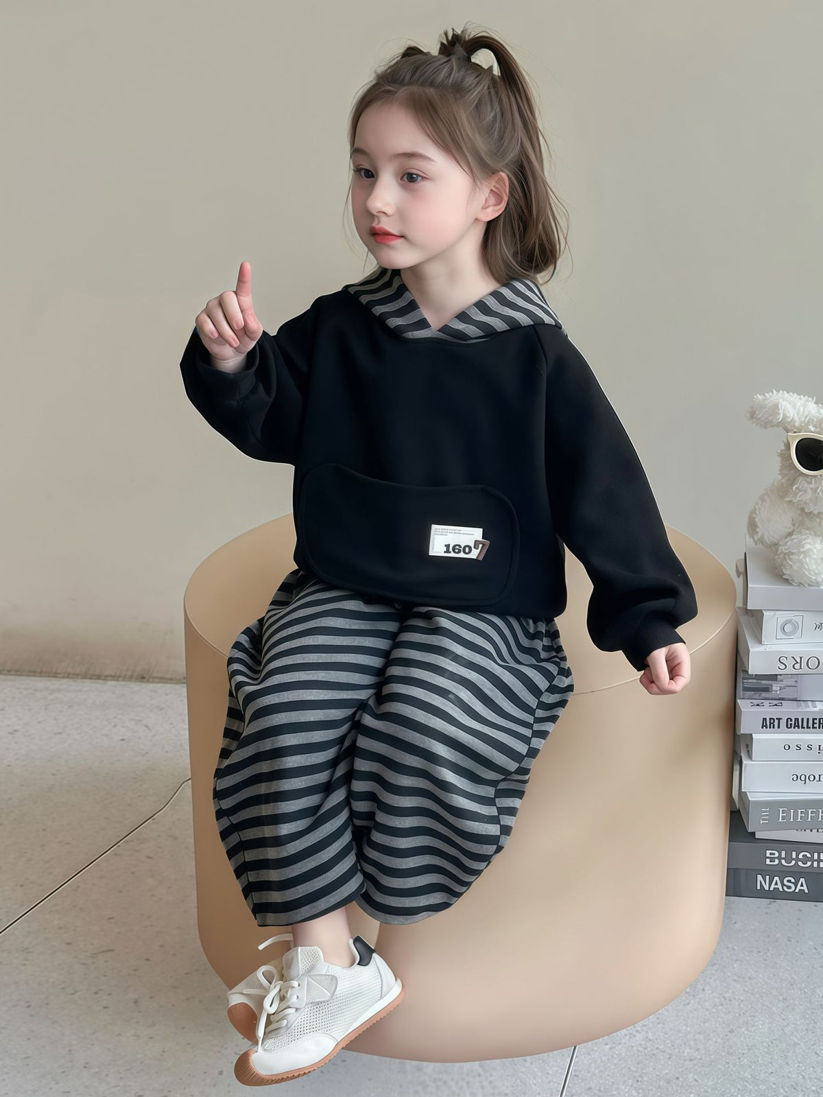 Children's Autumn Sweatshirt and Sweatpants Set, Baby Stripesd Sweatshirt, Girls' Sports and Leisure Two-Piece Set - image 4