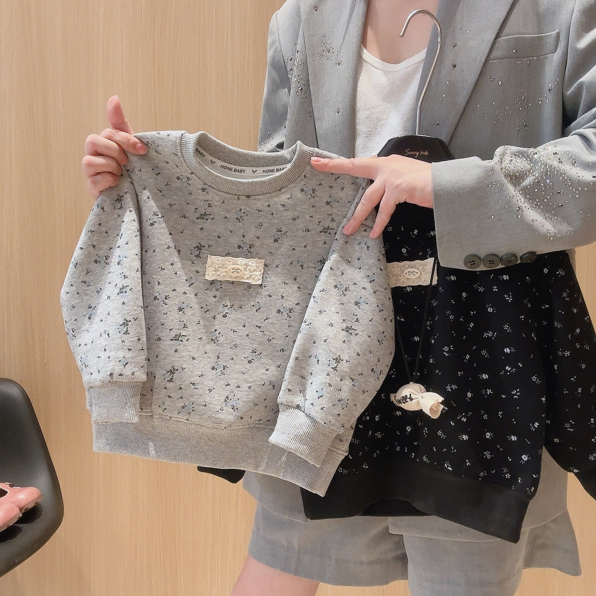 2026 Spring New Korean Style Girls' Baby and Older Children's Outfit Autumn Clothes Children's Sweatshirt Two-Piece Set Autumn Style - image 4