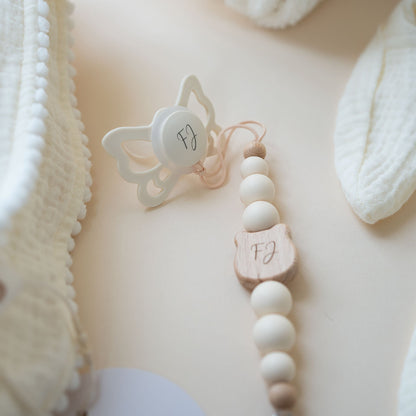 JBØRN Bear Pacifier Clip | Personalised