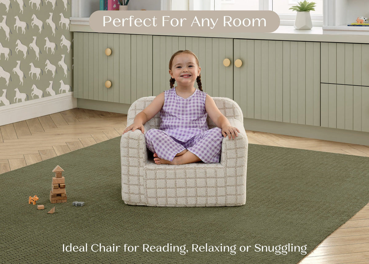 Checkered Cozee Chair