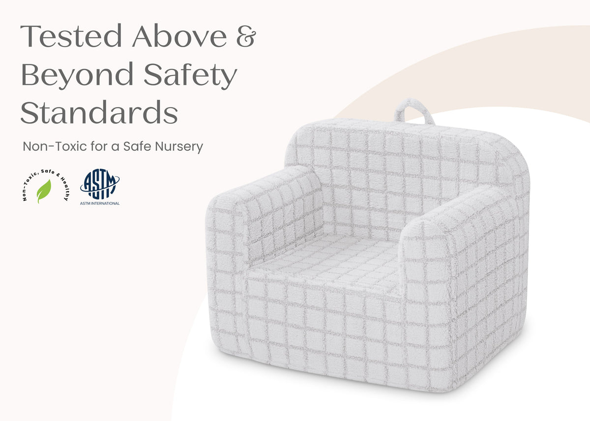 Checkered Cozee Chair