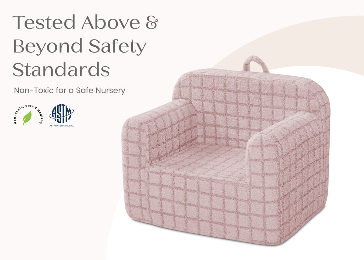 Checkered Cozee Chair