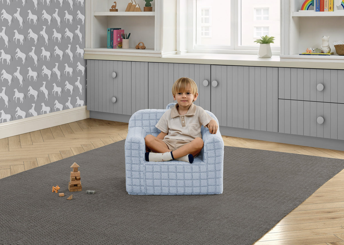 Checkered Cozee Chair