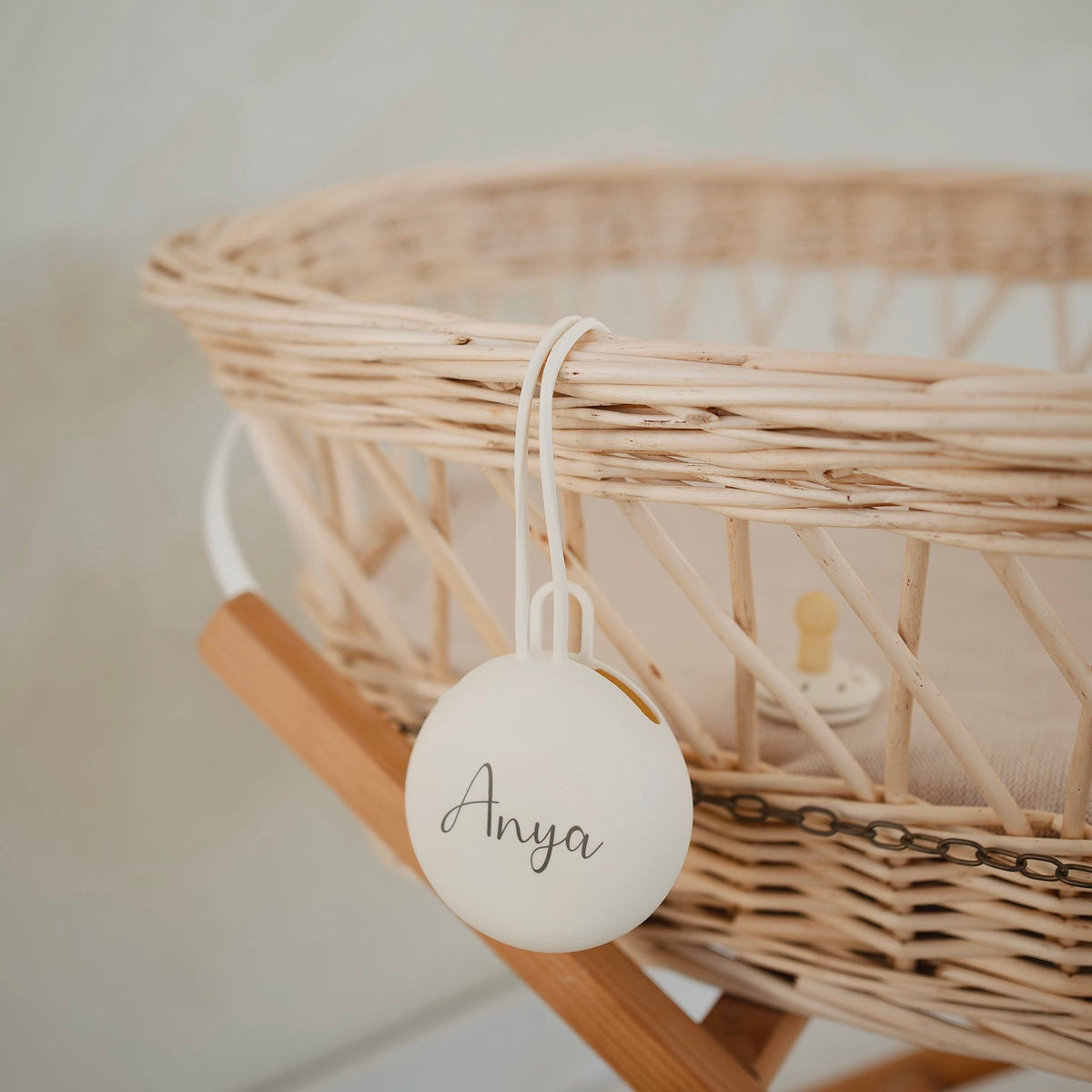 Frigg Rubber Latex Pacifier & JBØRN Pod