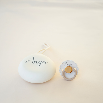 Frigg Rubber Latex Pacifier & JBØRN Pod